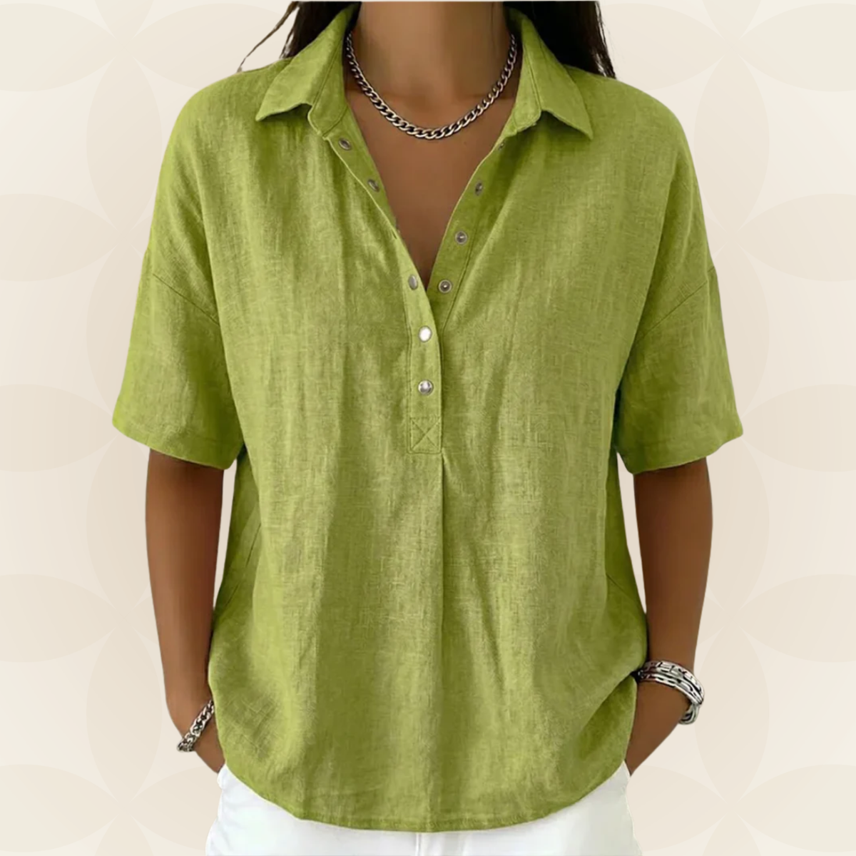 Sonja | Blouse met kraag en knoopdetail