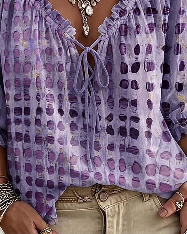 Lena | Blouse met stippenpatroon en vetersluiting