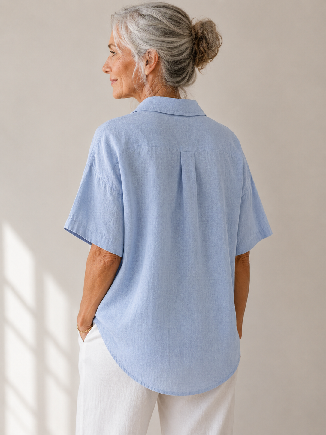 Sonja | Blouse met kraag en knoopdetail