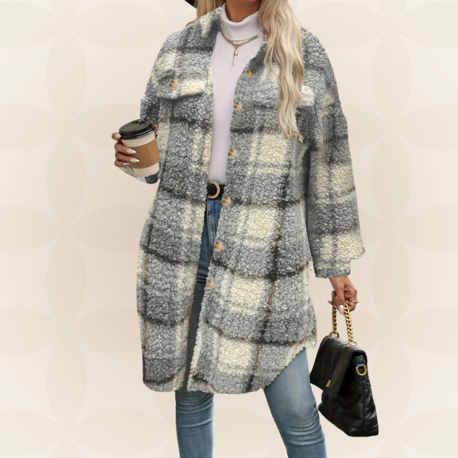Regina | Zachte ruitjas met teddylook