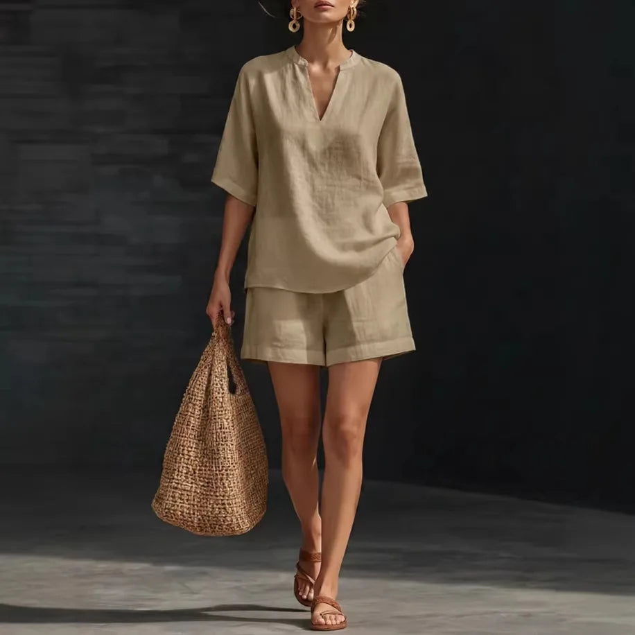 Melanie | Comfortabele set met blouse en shorts voor de zomer