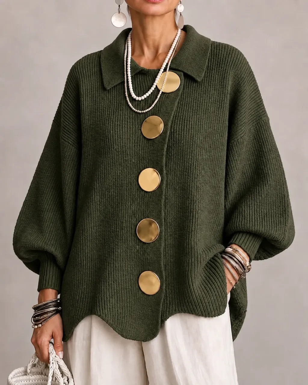 SABINE | OVERSIZED GEBREID VEST MET KRAAG EN GROTE KNOPEN